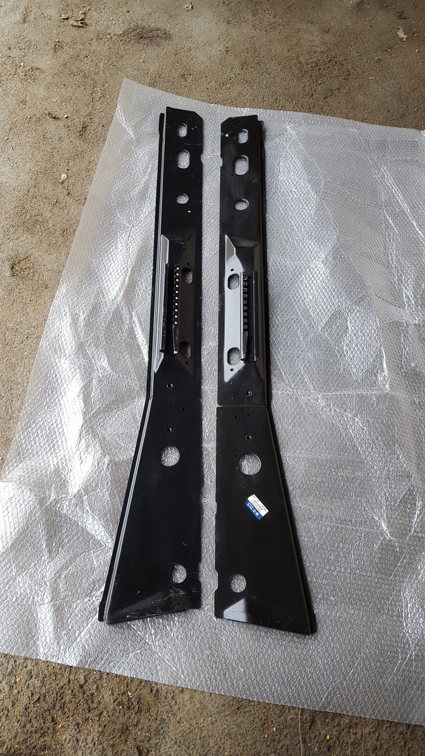 Innenschweller kompl. Paar / pair of inner sill repair panels NOS
