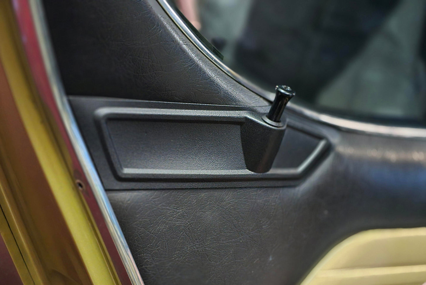 Alfa Montreal Door Pin Cover Set