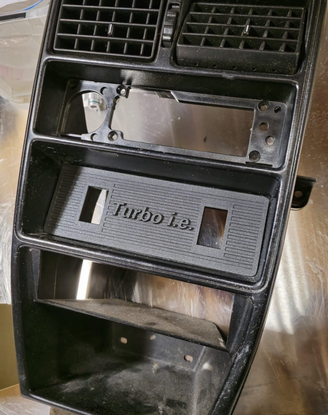 Fiat Uno Turbo MK1 center window switch frame