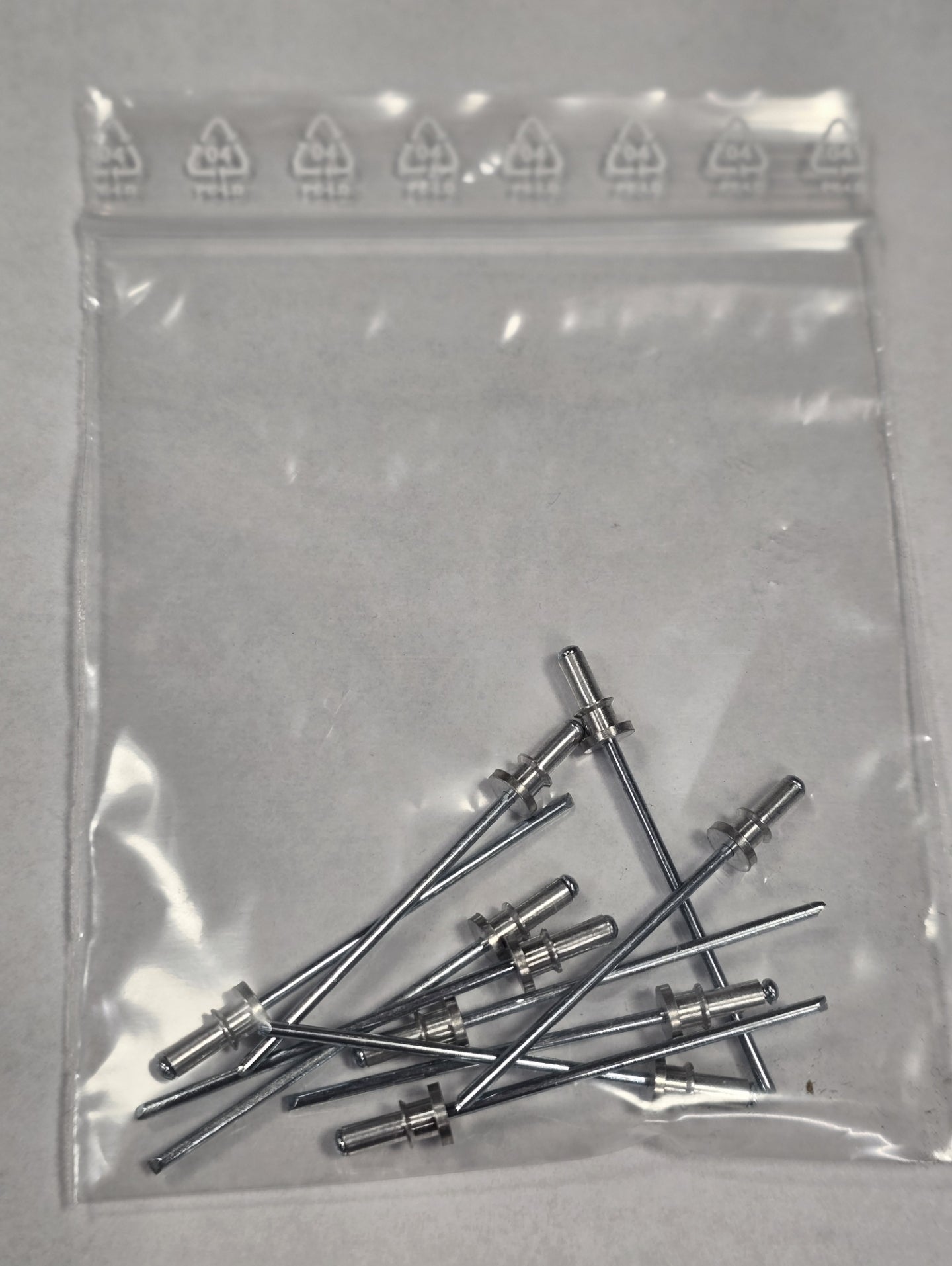 10x Clips & rivets Montreal Windshield trim / Clips & Nieten Zierleiste Windschutzscheibe