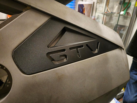 GTV6 side vent cover "chrome model style"   / Seitenabdeckungen im Stil des alten "Chrom Modells"