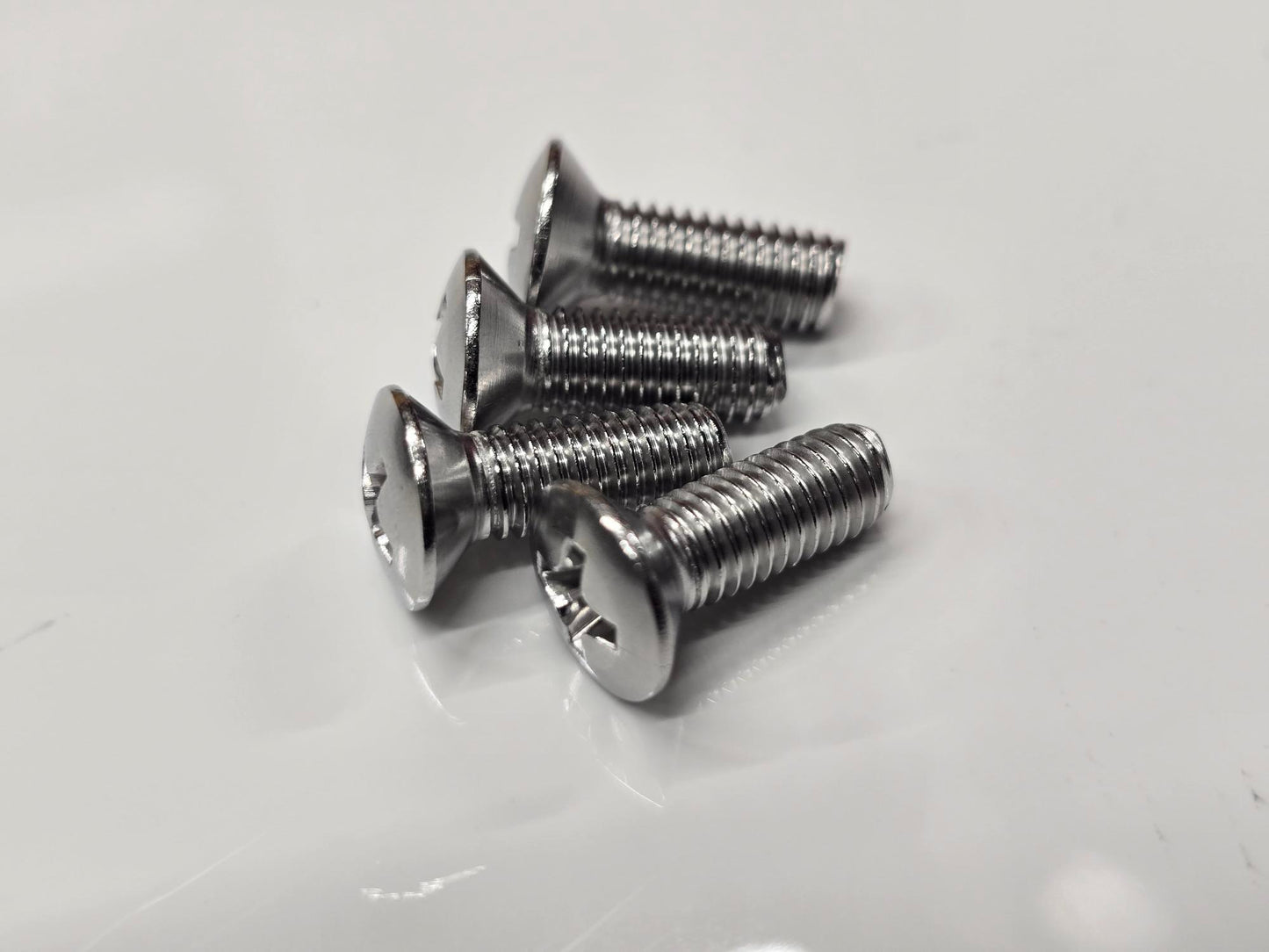 Montreal stainless steel brackets trunk lid / Halter zu Gasdruckdämpfer Kofferraumklappe